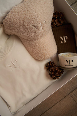 Personalized box - Turtleneck | Candle | Cap | Sock